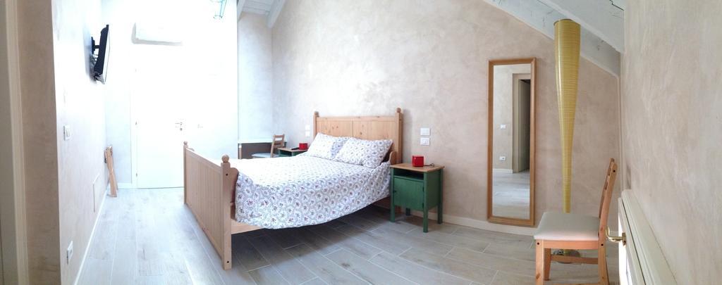 B&B La Familia Lazise Buitenkant foto